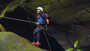 Backpacking Dominica thumbnail